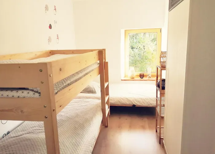 Gite De Landemeure, 10 Couchages, Acces Pmr